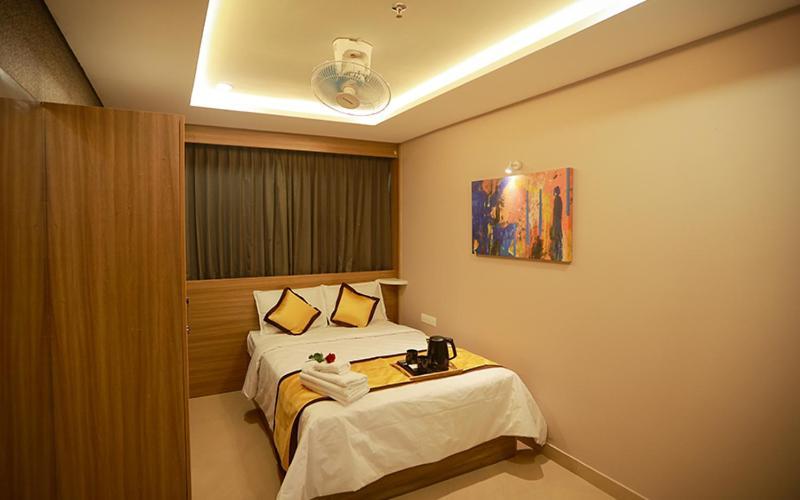 Hotel Emirates Kannangad Exterior foto
